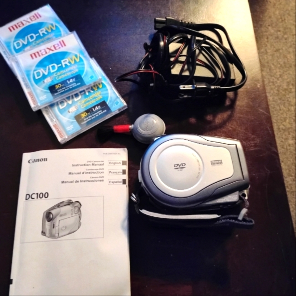 Canon DC100 Silver DVD Camcorder Set